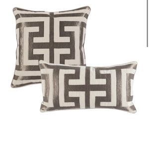 Cace Pillow Collection